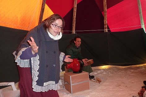 Contes d'hiver sous le tipi lors de la compétition de chiens de traîneau en février 2011 Contes d'hiver sous le tipi lors de la compétition de chiens de traîneau en février 2011