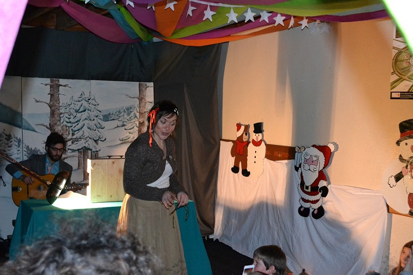 Spectacle de contes de Noël à Villedieu les mouthe en décembre 2012
